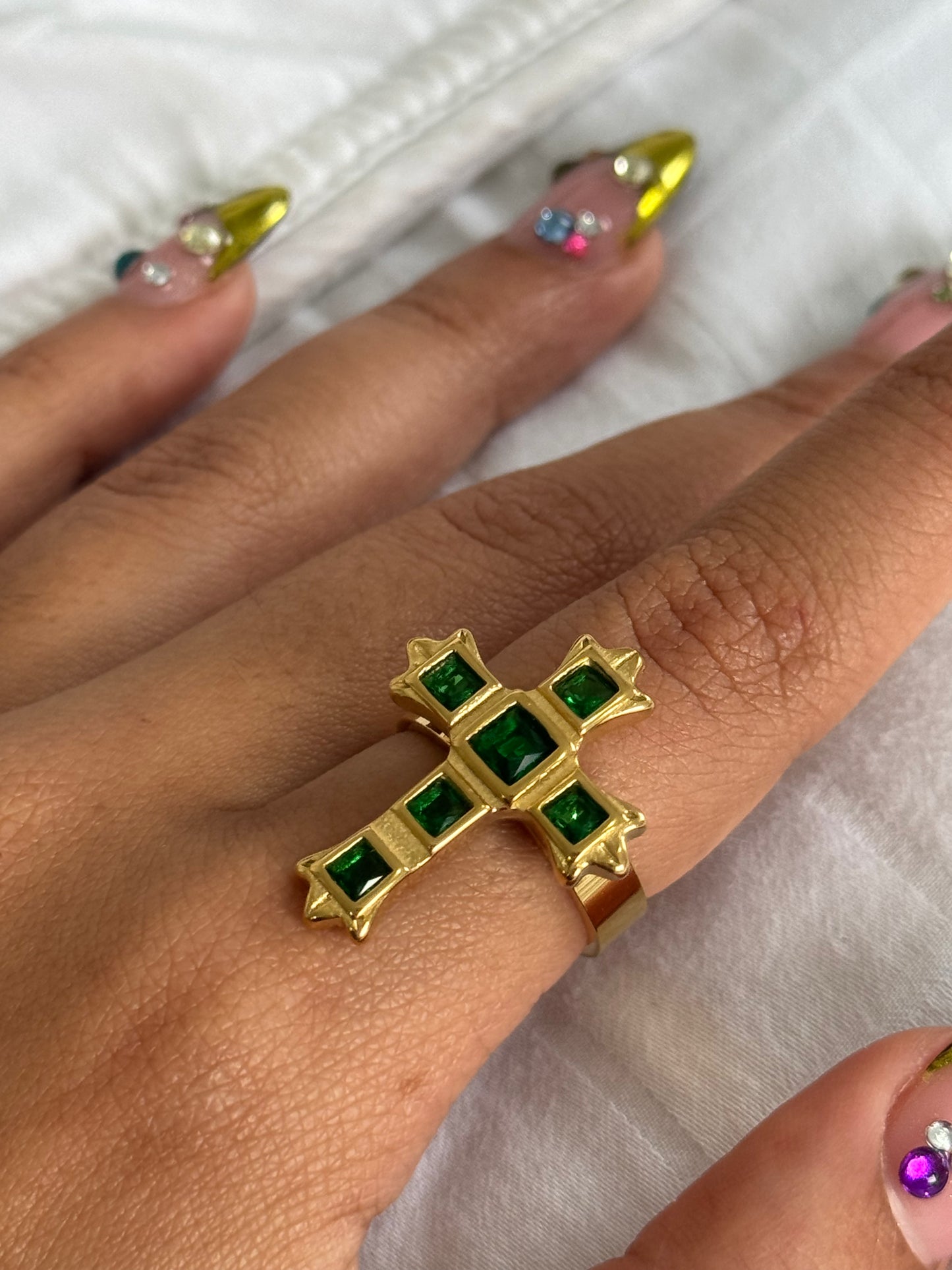 Aurelia cross ring